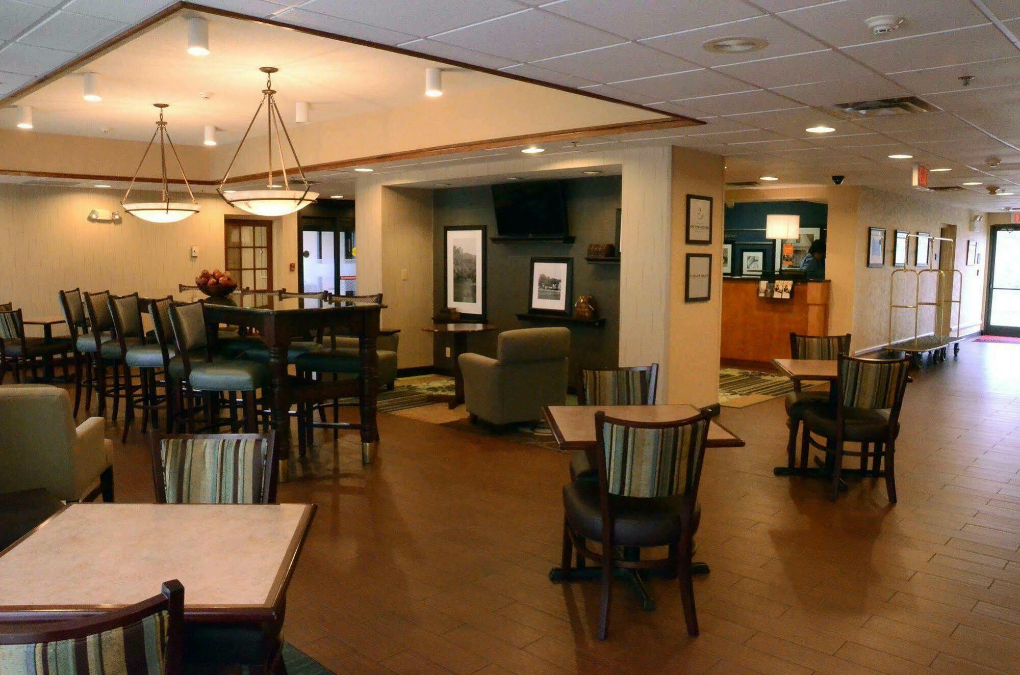Hampton Inn Abingdon Exteriér fotografie